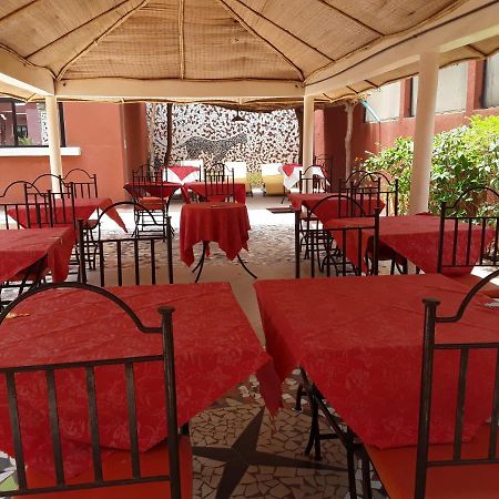 Hotel Grazia Maria Mbour Kültér fotó