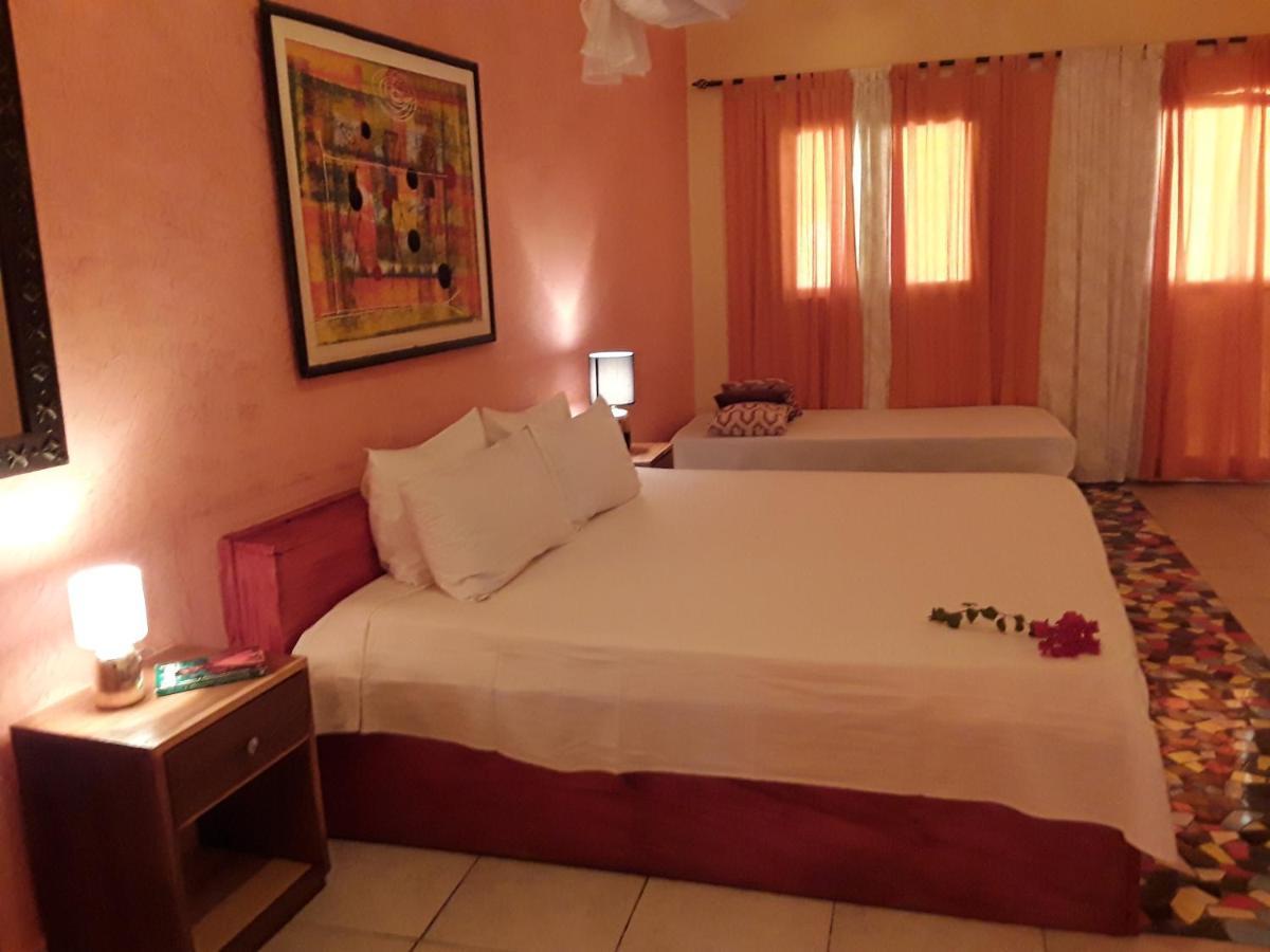 Hotel Grazia Maria Mbour Kültér fotó
