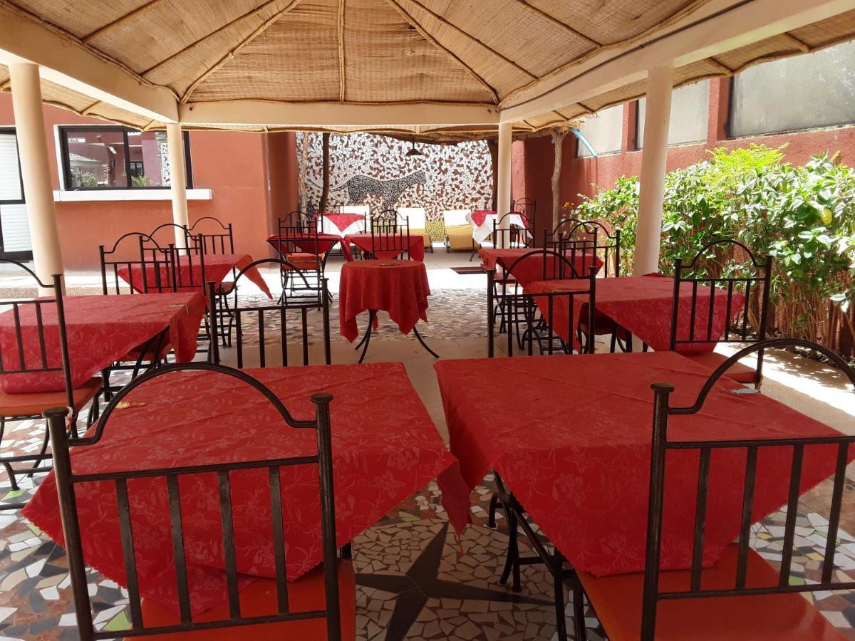 Hotel Grazia Maria Mbour Kültér fotó