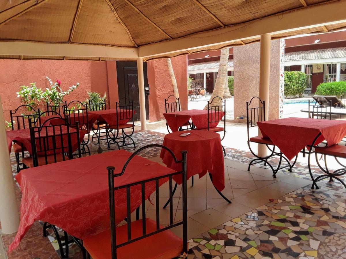 Hotel Grazia Maria Mbour Kültér fotó